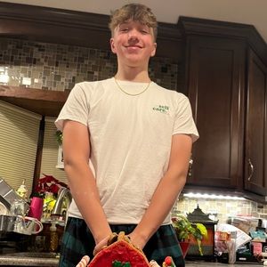 Meet your Posher, Max